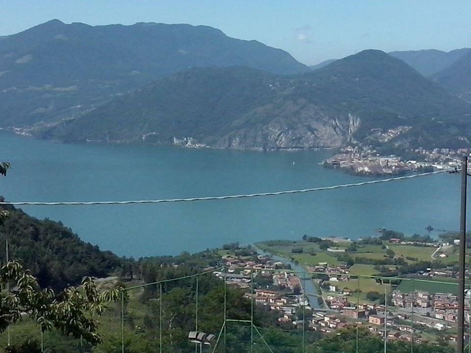 Agriturismo Alveare Sul Lago ピゾーニェ エクステリア 写真