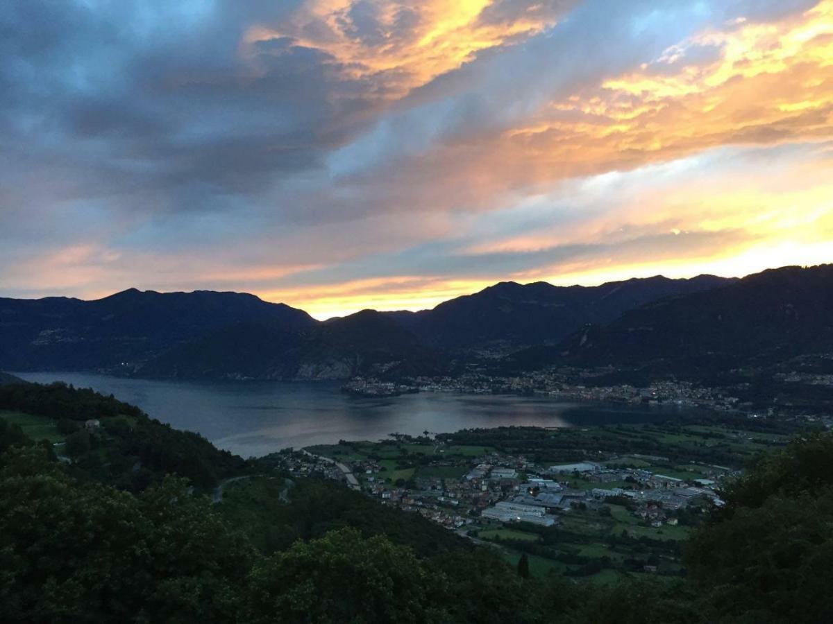 Agriturismo Alveare Sul Lago ピゾーニェ エクステリア 写真